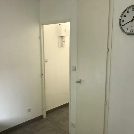 Studio A 15min Du Centre Lägenhet